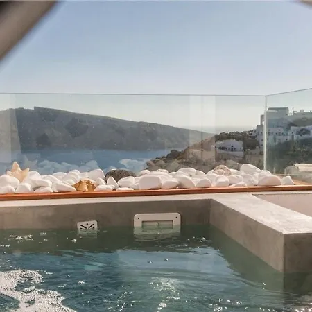 Breathtaking Santorini Broccos 1 Bedroom Min, Children Age 12 Years Private Furnished Balcony With Hot Tub Overlooking The Sea , Villa *