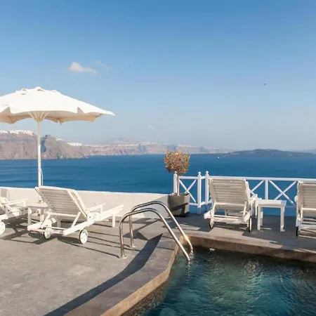 Breathtaking Santorini Broccos 1 Bedroom Min, Children Age 12 Years Private Furnished Balcony With Hot Tub Overlooking The Sea , Oia (Santorini)